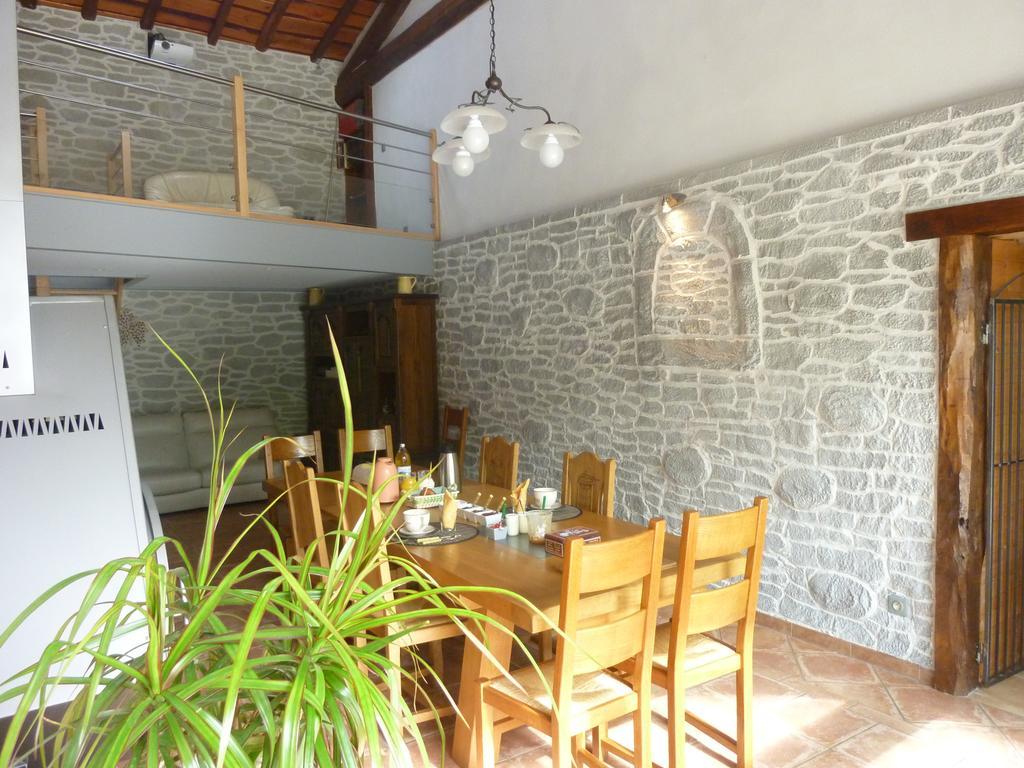 Les Glycines Bed and Breakfast Cheyssieu Eksteriør billede